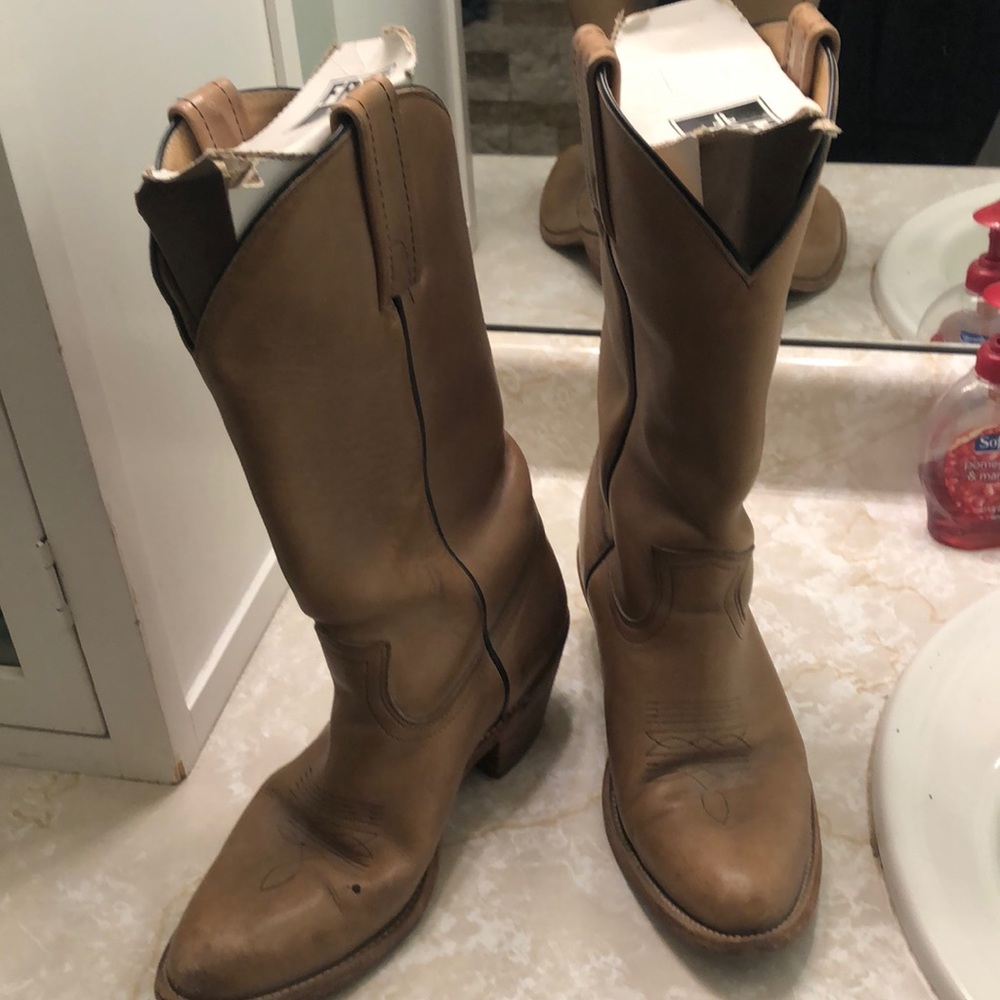 Vintage Frye brown size 8 1/2 brown boots